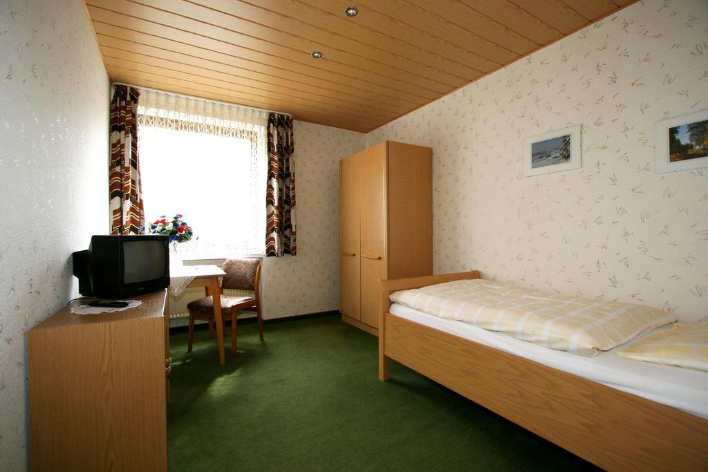 Hotel Restaurant Gunsetal Bad Berleburg Szoba fotó